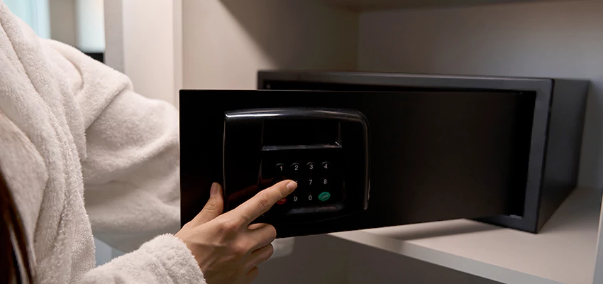 Safe Unlocking Service Company in Lawndale, California